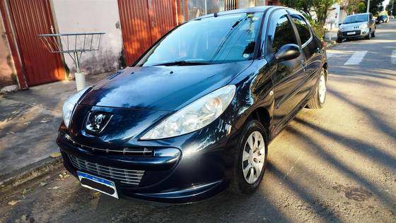 PEUGEOT 207 1.4 XR 8V FLEX 4P MANUAL PEUGEOT 207 1.4 XR 8V FLEX 4P MANUAL